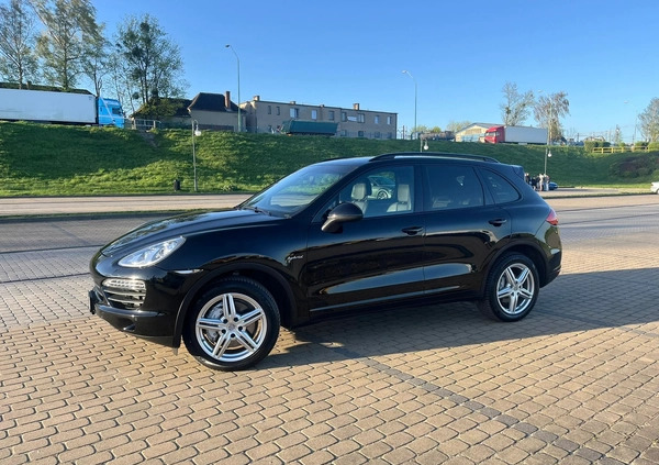 Porsche Cayenne cena 155000 przebieg: 71000, rok produkcji 2014 z Nowa Dęba małe 106